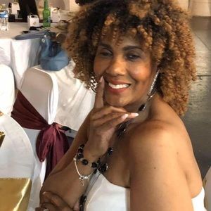 Meet your Posher, Dorothy